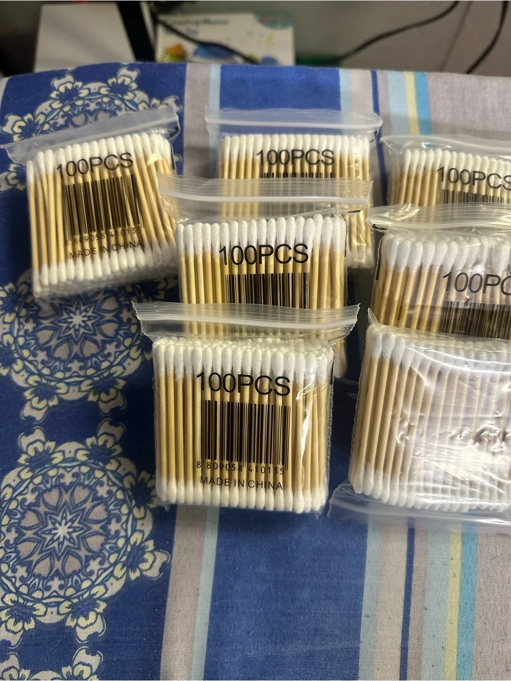 Cotton Swab Sticks - 100PCS Pack (White & Natural)